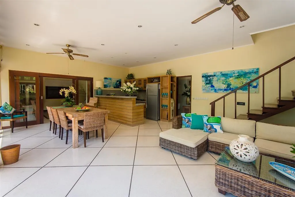 Villa Intan سمينياك 0*,