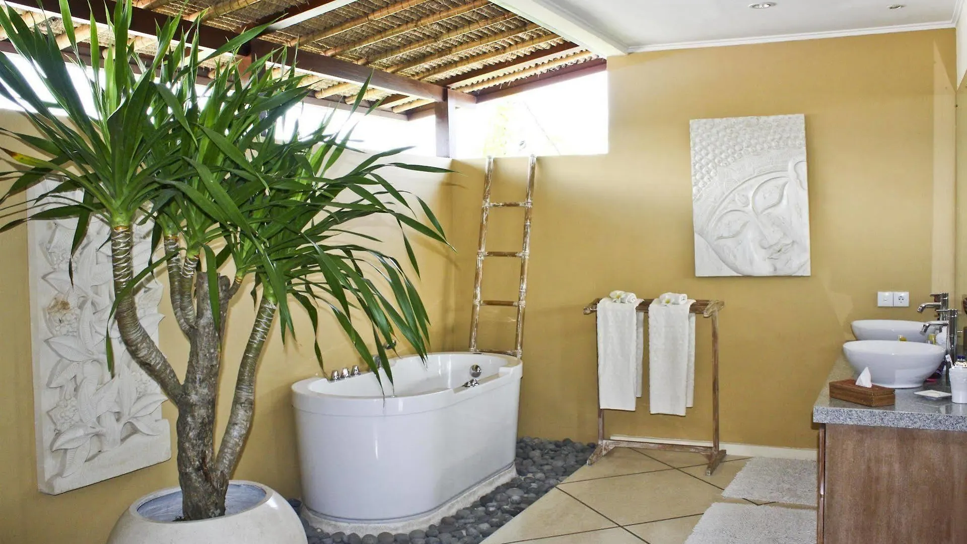 Villa Intan سمينياك إندونيسيا